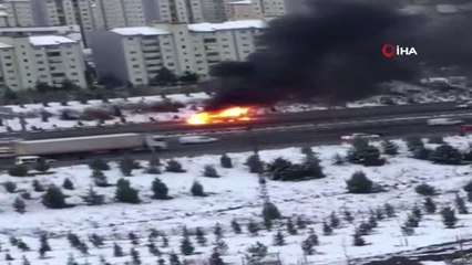 Başkent'te Servis Minibüsü Alev Alev Yandı