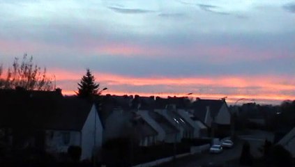 chemtrail Bretagne nord 17h49...