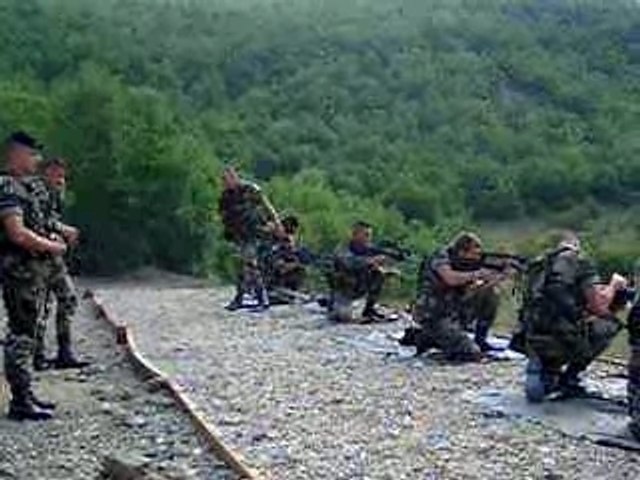 Ref:x3xi13 kosovo (RICM P3 2005)