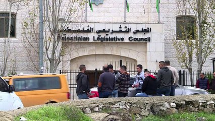 حماس تؤكد منع قوات الأمن الفلسطينية مؤتمرا صحافيا لرئيس المجلس التشريعي المنحل