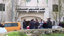 حماس تؤكد منع قوات الأمن الفلسطينية مؤتمرا صحافيا لرئيس المجلس التشريعي المنحل