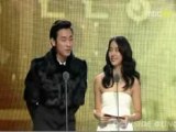MBC Awards 07 - Joo Ji Hoon Yoon Eun Hye Award presentation