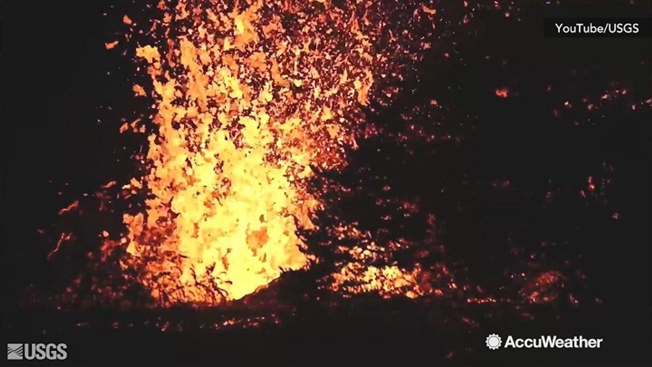 How volcanoes can trigger tsunamis