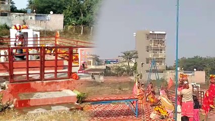 नोएडा: पार्क में नमाज पर पाबंदी के बाद अब हटाया गया अवैध पूजा पंडाल