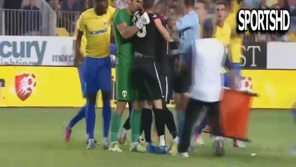 Crazy Red Cards sent for Goalkeeper