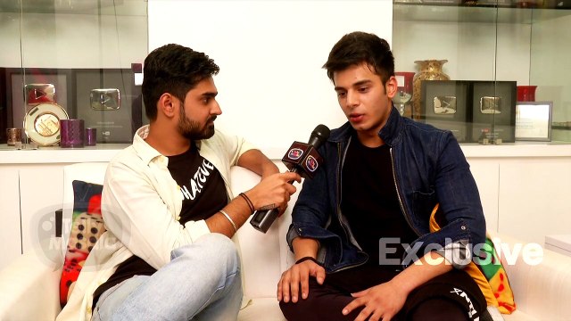 Siddharth Sharma COMMENTS On Priyank Sharma And Divya Agarwal Relationship | PUNCH BEAT