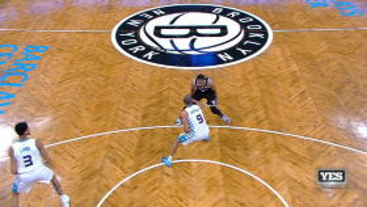 Spencer Dinwiddie shows off the handle then hit...