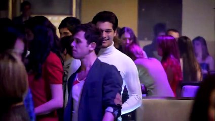 Cansu sinir krizi geciriyor - Adını Feriha Koydum 4. Bölüm
