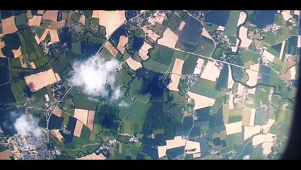 UN BALLON SONDE DANS L'ESPACE!!!