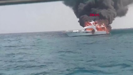 Dha Dış - Lüks Yat Saniyeler İçinde Alevlere Teslim Oldu