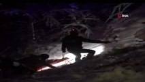 Kar Altında Can Pazarı...direksiyon Hakimiyetini Kaybetti, 30 Metre Yükseklikten Uçtu: 3 Yaralı