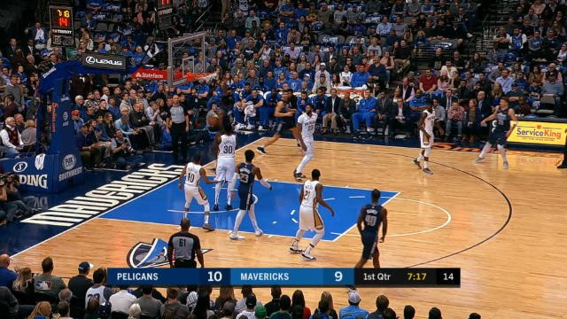 DeAndre Jordan throws huge slam