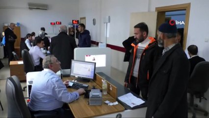 - Söylentiyi duyan oraya akın etti