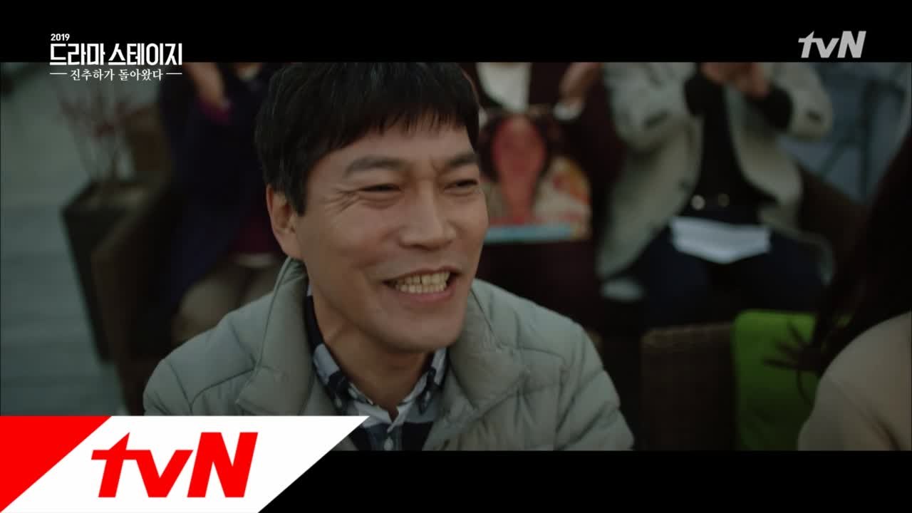 그동안 가족만 바라보고 열심히 살아 온 나에게.. 덕질할 자유를!