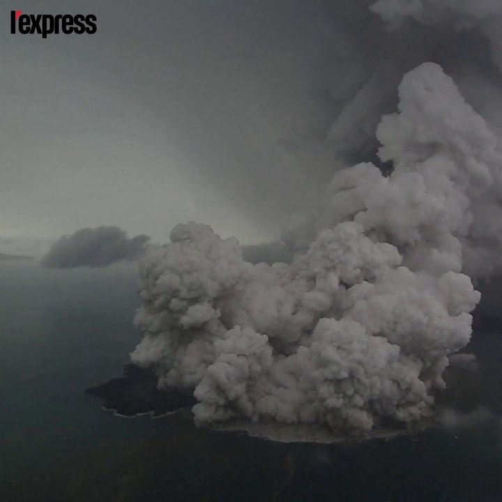 Tsunami en Indonésie: le niveau d'alerte du volcan relevé