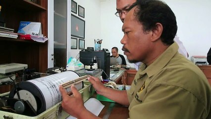 Indonesia eleva nivel de alerta por volcán causante del tsunami