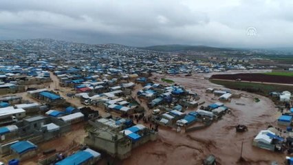 Aa, Sular Altında Kalan Çadırları Havadan Görüntüledi