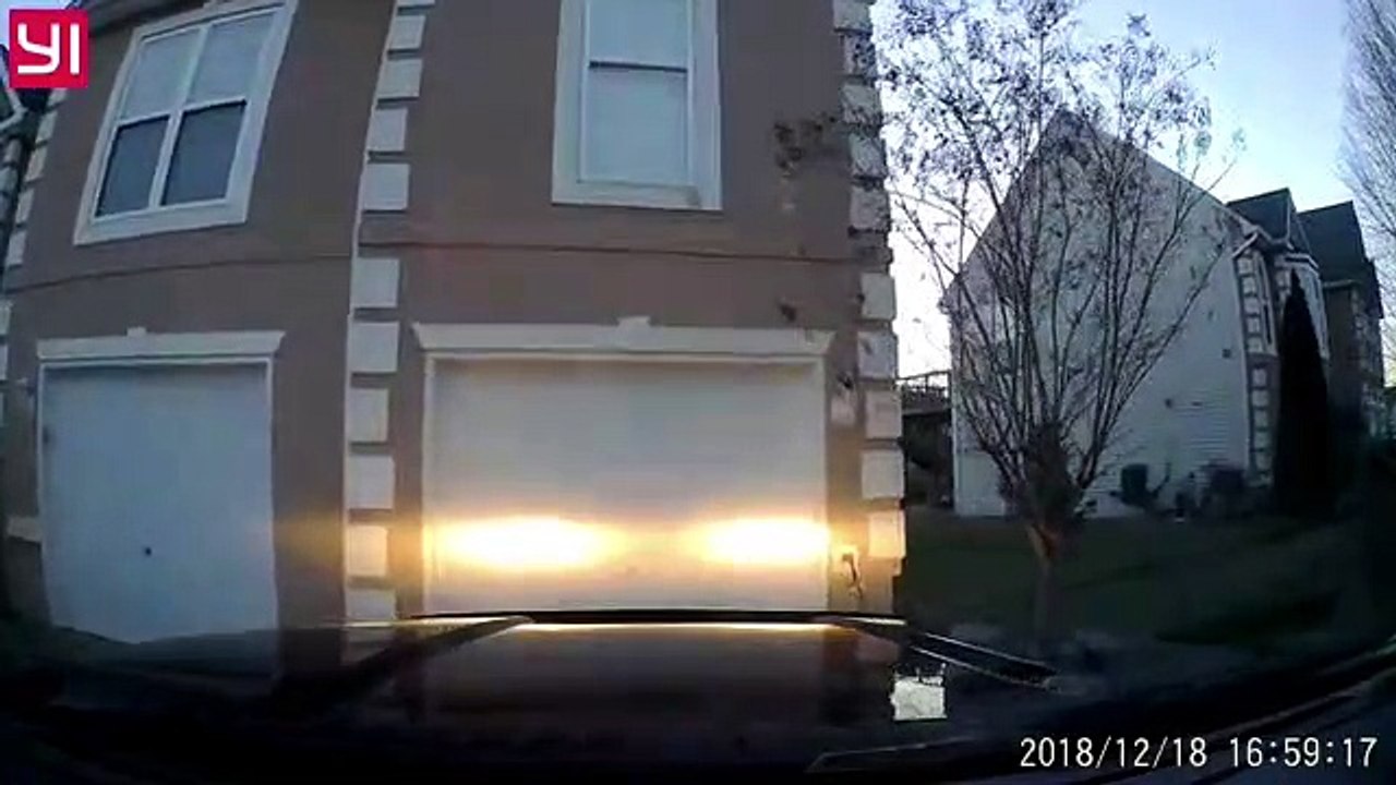 Un adolescent se trompe de pédale en apprenant à conduire et c'est le drame !