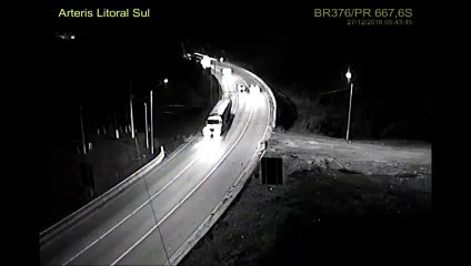 Câmera flagra colisões de trânsito na BR-376