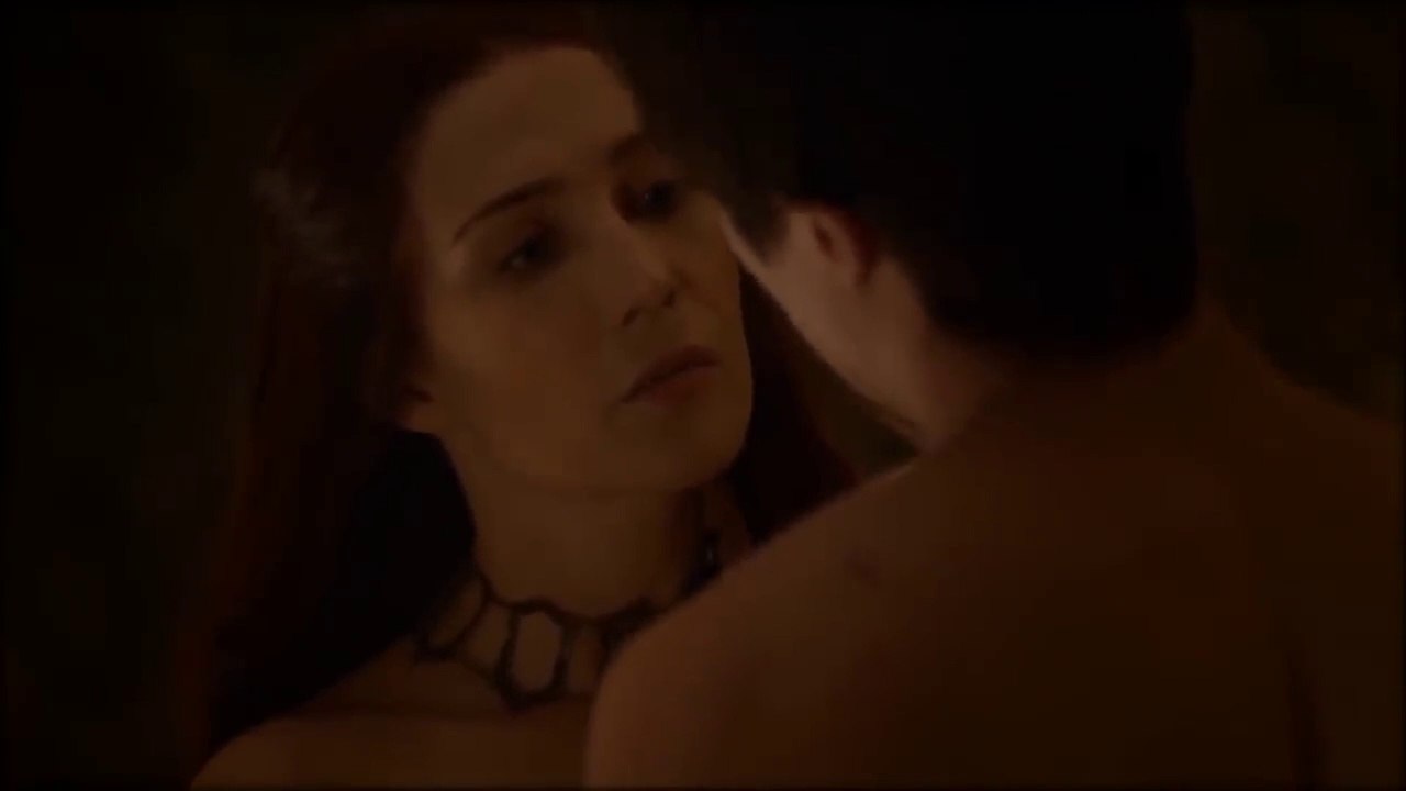 Melisandre seduces Gendry
