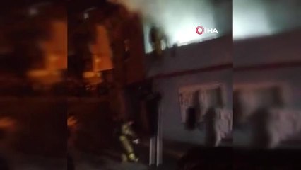 Suriyeli Engelli Anne ve Oğlunun Yaşadığı Evdeki Yangın Paniğe Neden Oldu