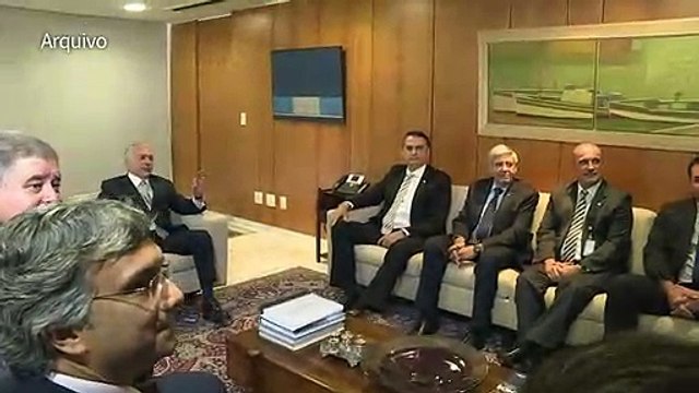 Bolsonaro planeja revogar atos do fim do governo Temer