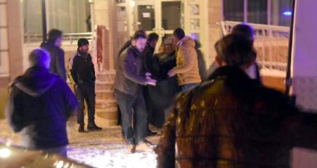 Genç Kadın Kendini Astı, Korkunç Olay Ağlayan Çocuklar Sayesinde Ortaya Çıktı