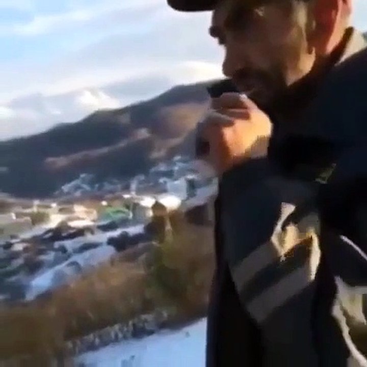 В снежки играешь?