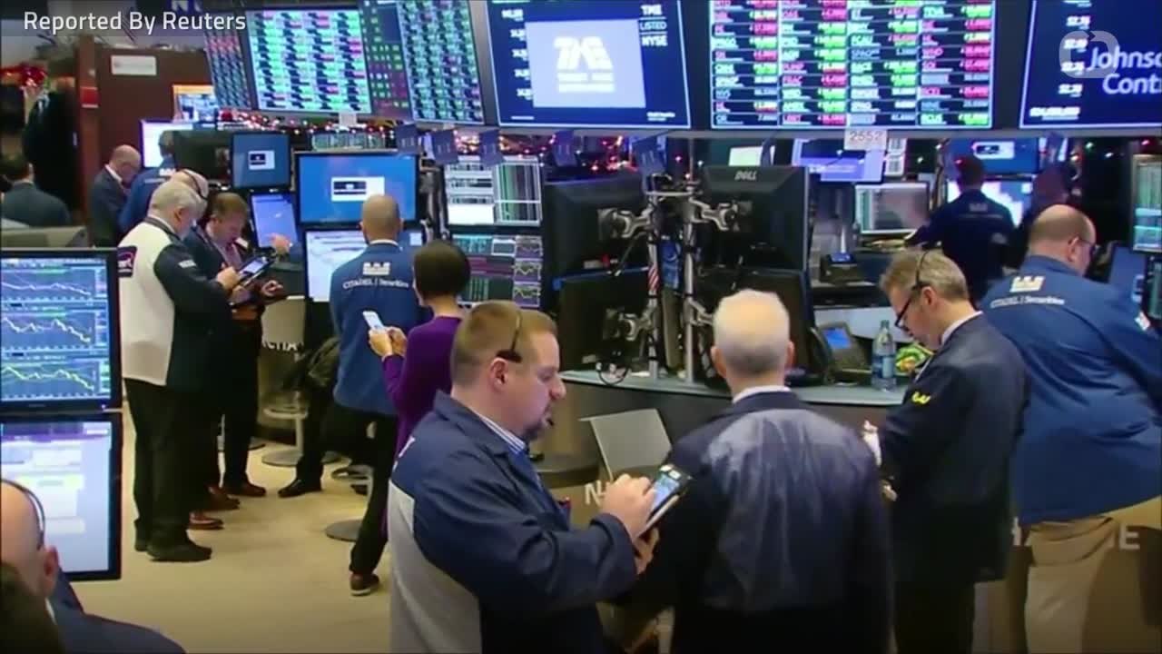 Record Dow Day Boosts Battered Markets