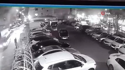 Bahçelievler'de Akıl Almaz Kaza Kamerada