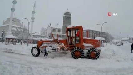 Tokat Beyaza Büründü, Vatandaş Dizine Kadar Kara Battı