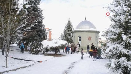 Kuşlara Bir Damla Umut' Projesi Kapsamından Şuhutlu Minik Öğrenciler Kuşlara Yem Bıraktı