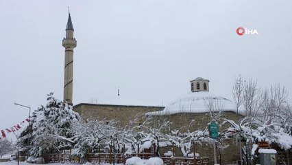 Harput'ta kar yağışı kenti beyaza bürüdü
