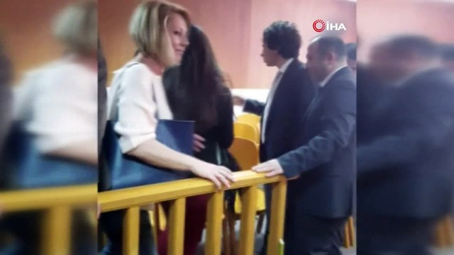 FETÖ’nün darbe girişiminde helikoptere Yunanistan’a kaçan askerlerin yargılandığı davada mütalaa açıklandı. Bir sanığa 2 kez, 9 sanığa ise birer kez ağırlaştırılmış müebbet hapis cezası istenen mütalaada, Yunanistan’a kaçmayı başaran 8 san