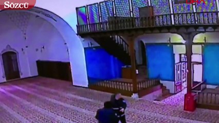 Geliştirdiği aparat ile bağış kutularındaki paraları çalarken yakalandı