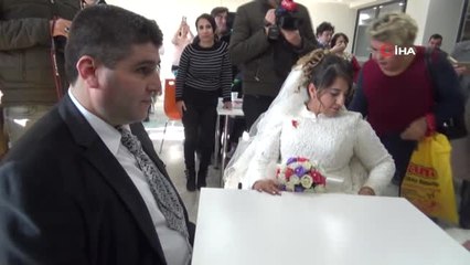 Engelli Çiftler 8 Yıl Sonra Gelinlik ve Damatlık Giydi