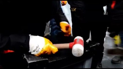 Eşya yüklü kamyondan eroin çıktı - KOCAELİ