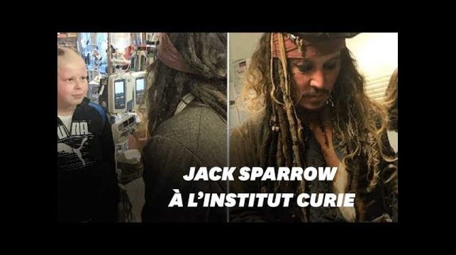 Déguisé en Jack Sparrow, Johnny Depp rend visite aux enfants malades à l'Institut Curie