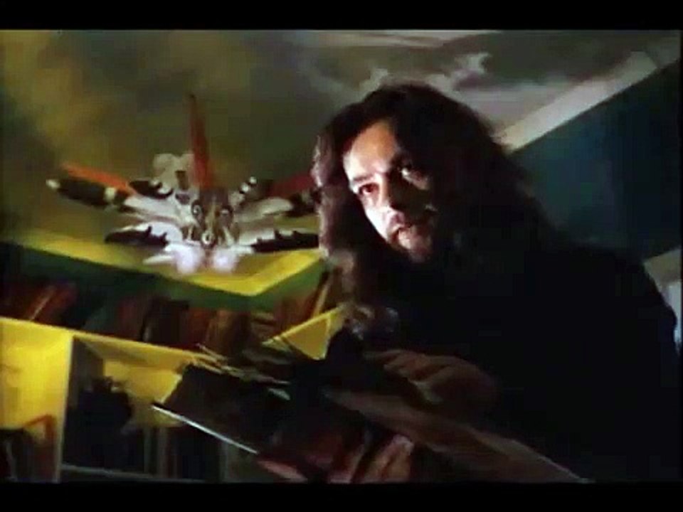 The Mangler (1995) - Trailer