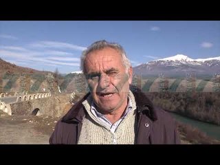 FAMILJARET E NUSES VRASIN DHENDRIN, USHTRONTE DHUNE NDAJ GRUAS - News, Lajme - Kanali 7
