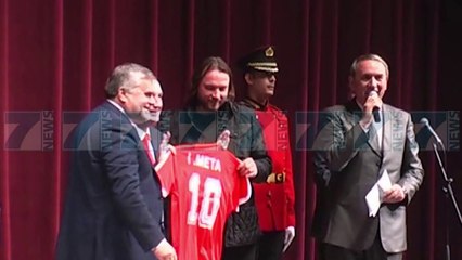 PRESIDENTI META VLERESON SPORTISTET KORÇARE - News, Lajme - Kanali 7