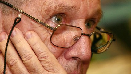 Israeli author Amos Oz dies at 79