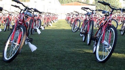 Belediyeden ebeveynlerine sigarayı bıraktıran çocuklara bisiklet hediyesi - KİLİS