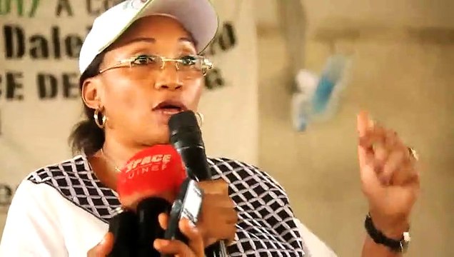 L'épouse de Cellou Dalein Diallo demande aux militants de l'UFDG d'ouvrir les portes du parti afin d’accueillir de nouveaux adhérents