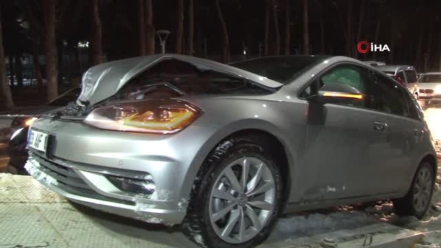 Elazığ'da 2 Ayrı Zincirleme Kaza: 23 Araç Birbirine Girdi