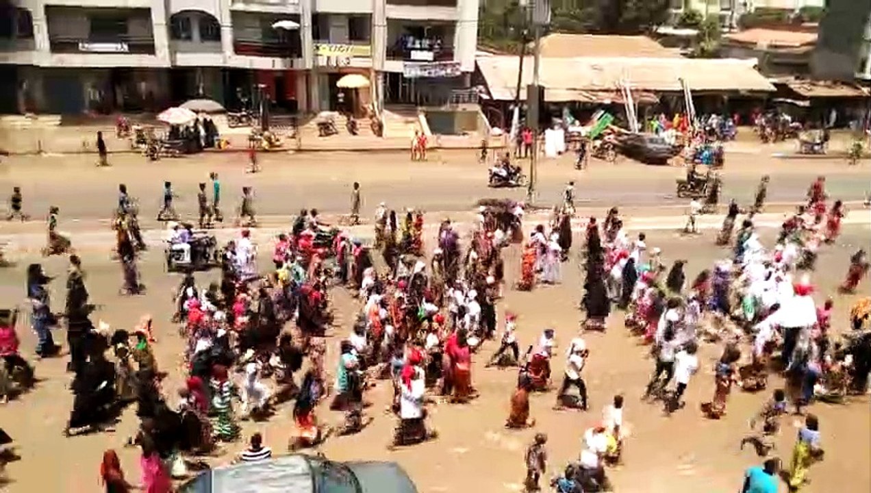 Des femmes dans la rue à Conakry pour exprimer leur ras-le-bol contre le régime d'Alpha Condé