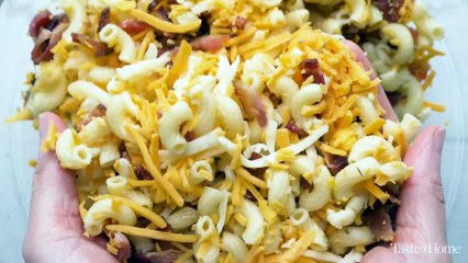Amazing Mac and Cheese Pizza