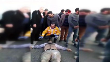 Kontrolünü kaybetti, karşı şeritten gelen otomobile çarptı...Hayatını kaybeden sürücü yanan otomobilden son anda çıkarıldı