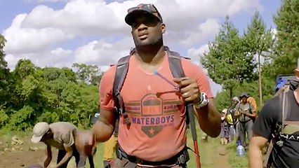 Vince Young discusses climbing Mount Kilimanjaro with Chris Long