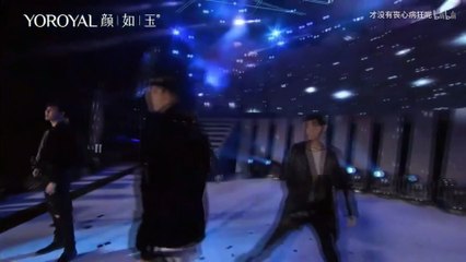 Saint performed with his music band at Sanya, China